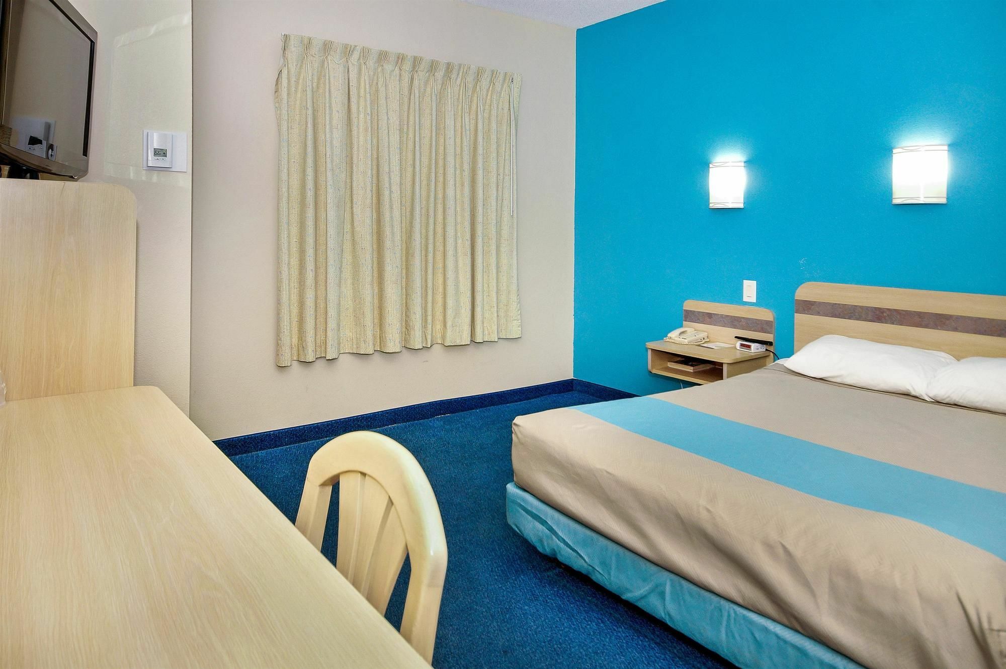 Motel 6-Peterborough, On Eksteriør billede